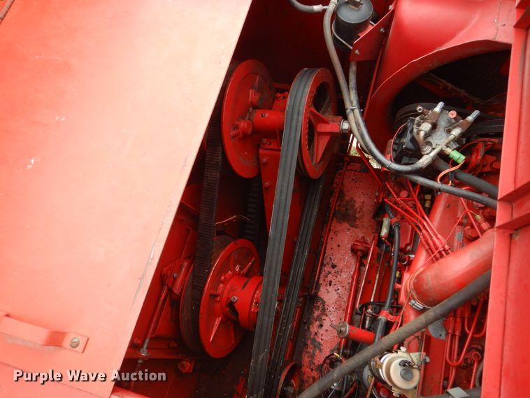 image for item FT9060 International 1480 combine