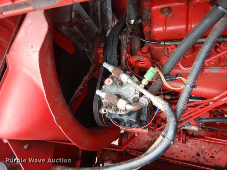 image for item FT9060 International 1480 combine