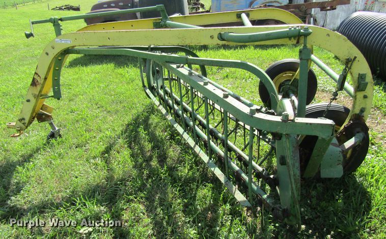 image for item GQ9072 Hay rake