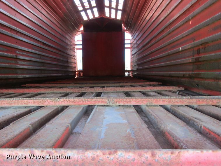 image for item GQ9081 Hesston StakHand 60A bale stacker