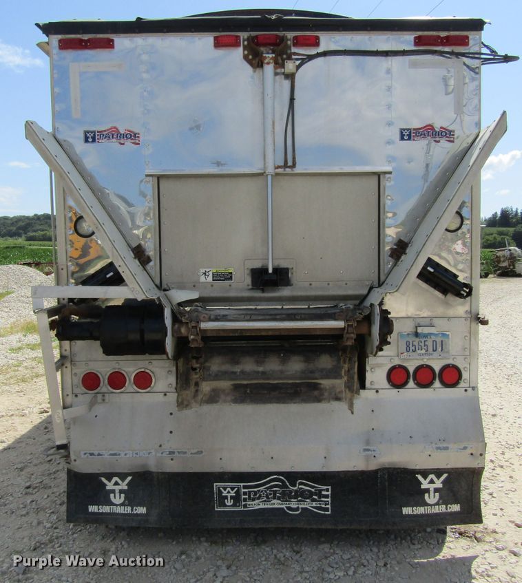 image for item GQ9082 2007 Wilson DWBT-600 live bottom trailer