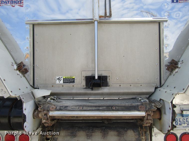 image for item GQ9082 2007 Wilson DWBT-600 live bottom trailer