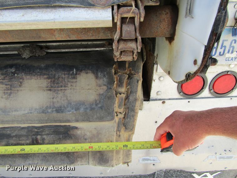 image for item GQ9082 2007 Wilson DWBT-600 live bottom trailer