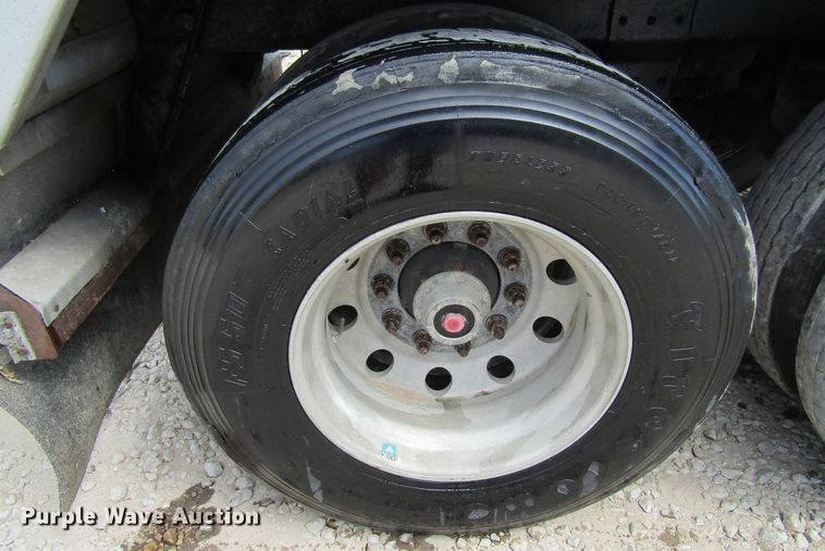 image for item GQ9082 2007 Wilson DWBT-600 live bottom trailer