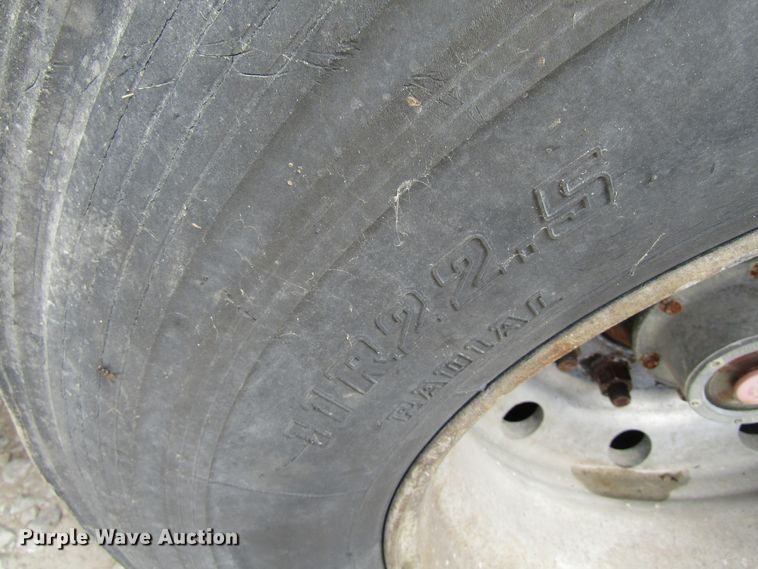 image for item GQ9082 2007 Wilson DWBT-600 live bottom trailer