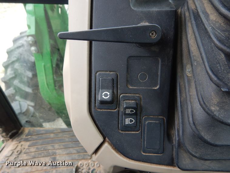 image for item GV9198 2013 John Deere 6115D  MFWD tractor