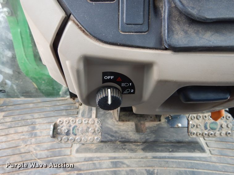 image for item GV9198 2013 John Deere 6115D  MFWD tractor