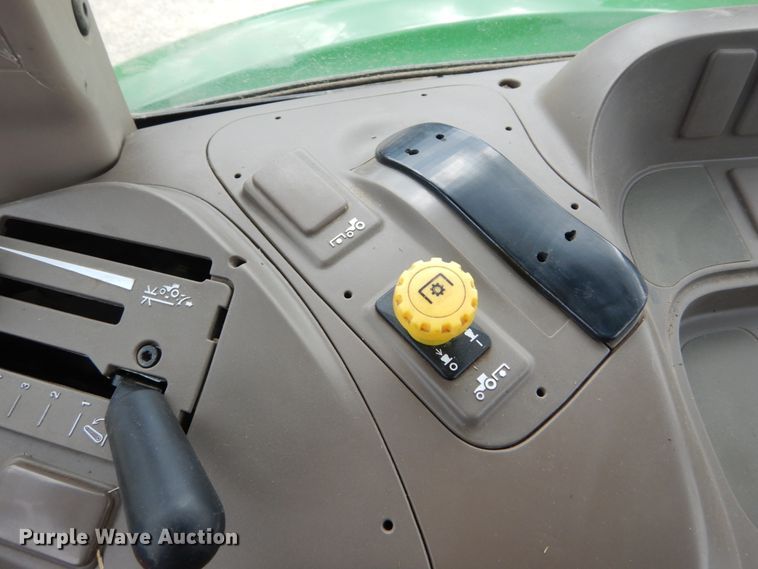 image for item GV9198 2013 John Deere 6115D  MFWD tractor