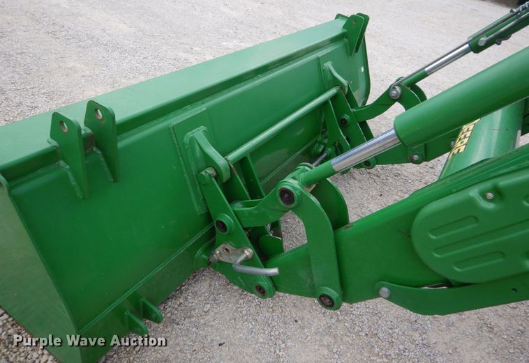 image for item GV9198 2013 John Deere 6115D  MFWD tractor