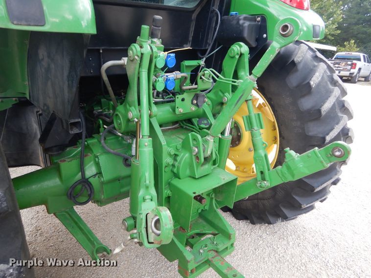 image for item GV9198 2013 John Deere 6115D  MFWD tractor