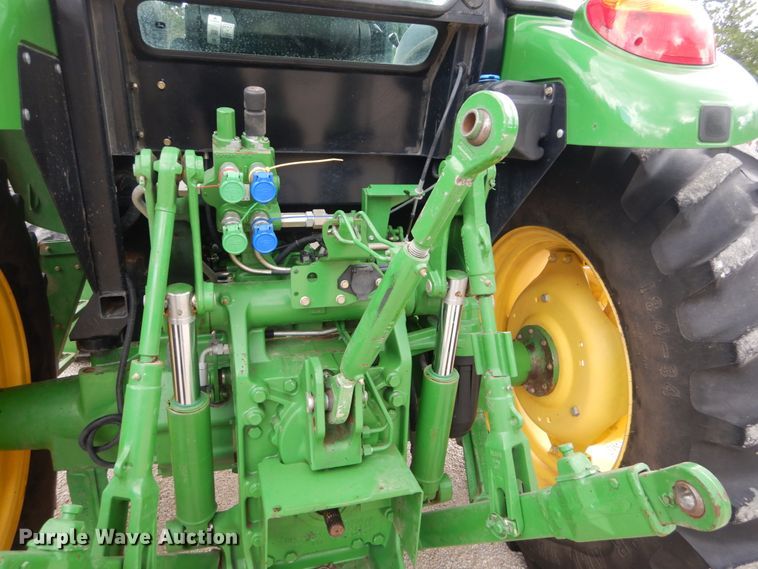 image for item GV9198 2013 John Deere 6115D  MFWD tractor