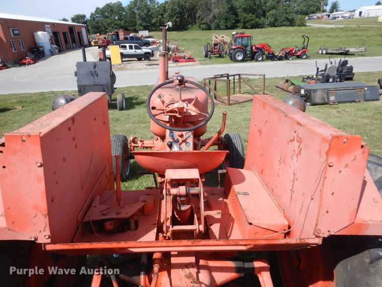 image for item GX9188 Allis Chalmers D17  tractor