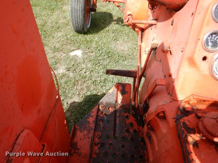 image for item GX9188 Allis Chalmers D17  tractor