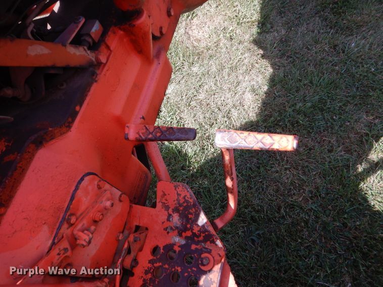 image for item GX9188 Allis Chalmers D17  tractor