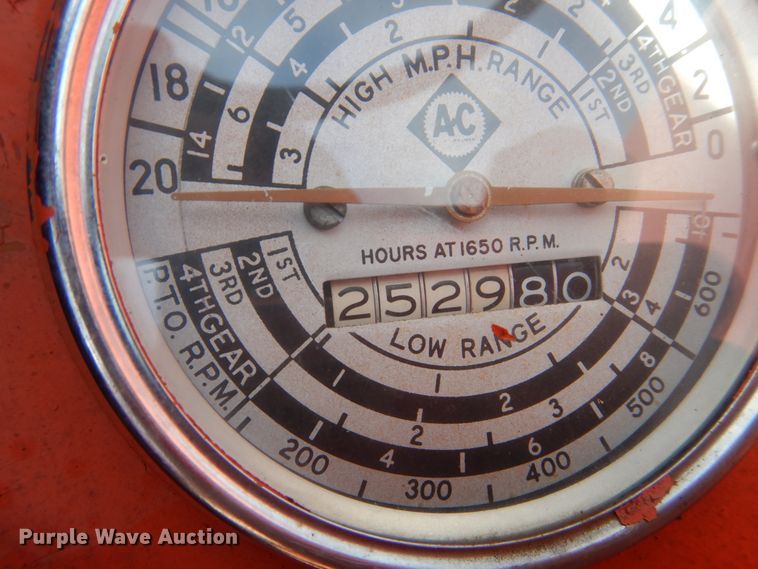 image for item GX9188 Allis Chalmers D17  tractor