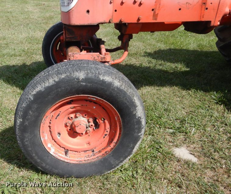 image for item GX9188 Allis Chalmers D17  tractor