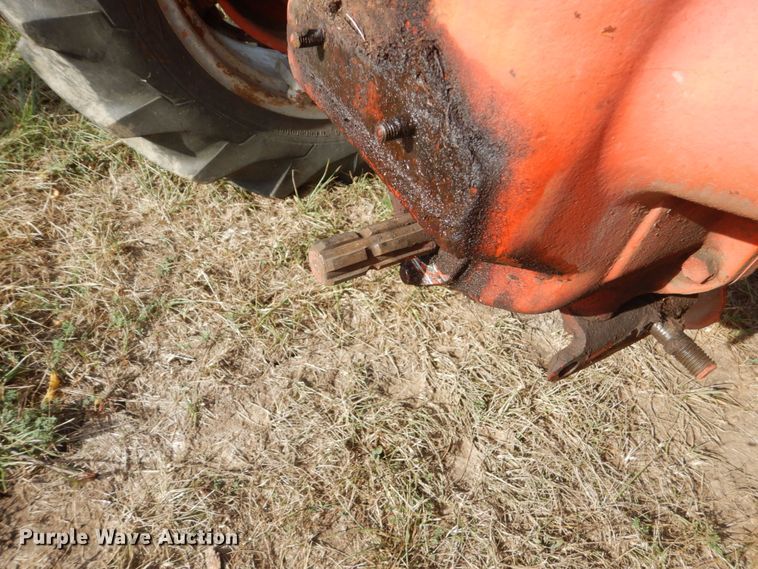 image for item GX9192 Allis Chalmers D17  tractor