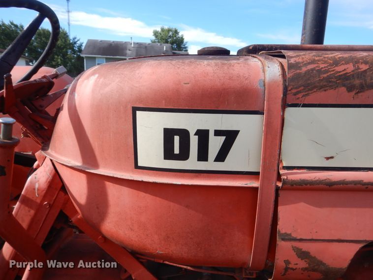 image for item GX9192 Allis Chalmers D17  tractor