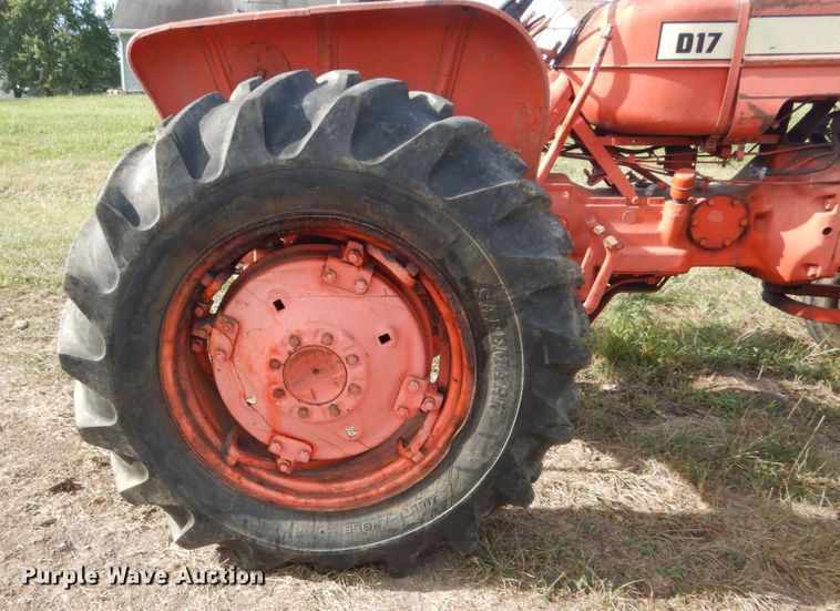image for item GX9192 Allis Chalmers D17  tractor
