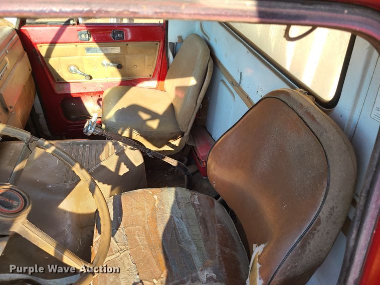 image for item GY9505 1979 GMC Brigadier  grain truck