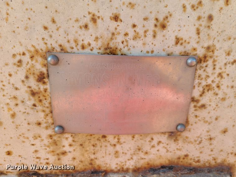 image for item GY9505 1979 GMC Brigadier  grain truck