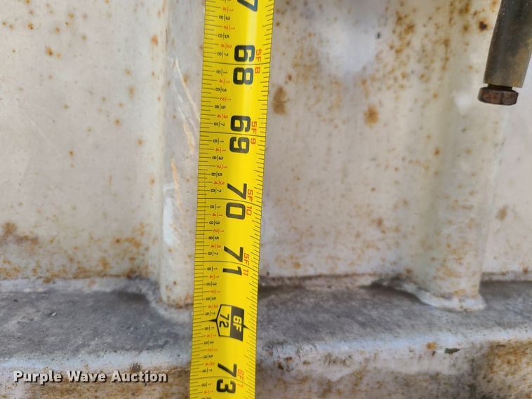 image for item GY9505 1979 GMC Brigadier  grain truck