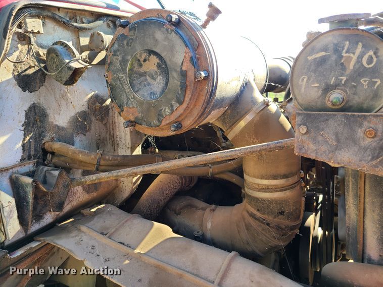 image for item GY9505 1979 GMC Brigadier  grain truck