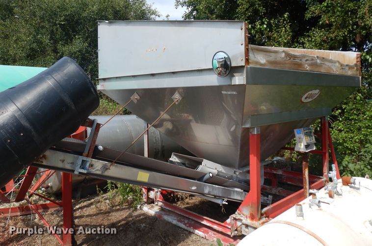 image for item HA9344 Kraus weigh hopper