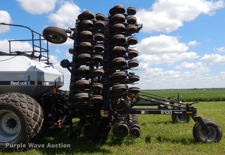 image for item HA9424 Flexi-Coil 8100 air seeder