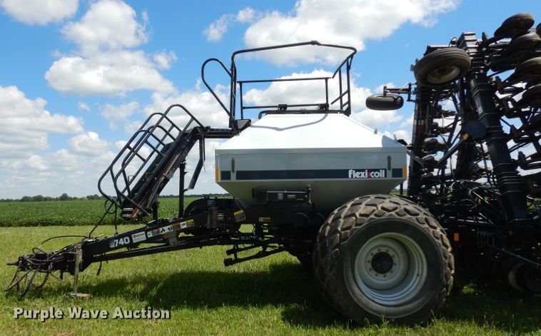 image for item HA9424 Flexi-Coil 8100 air seeder