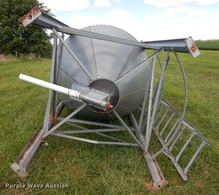 image for item HA9431 Grain bin