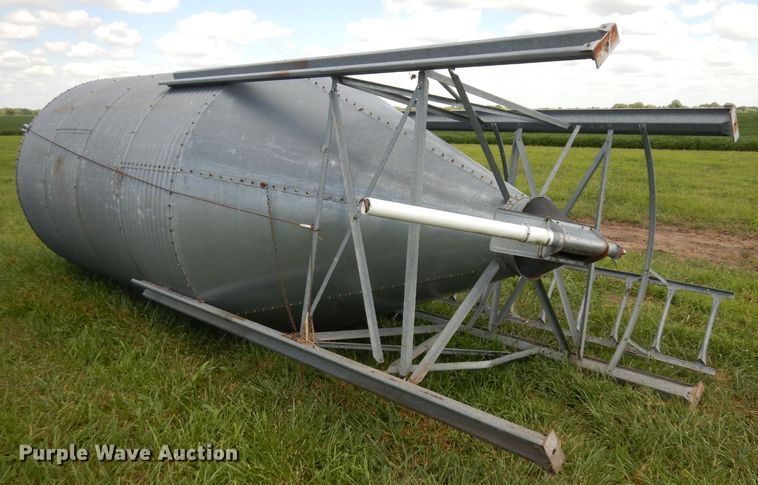 image for item HA9431 Grain bin