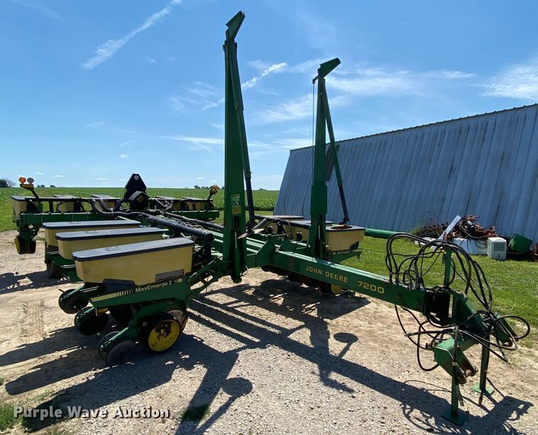 image for item HA9502 John Deere 7200 Max Emerge 2 planter