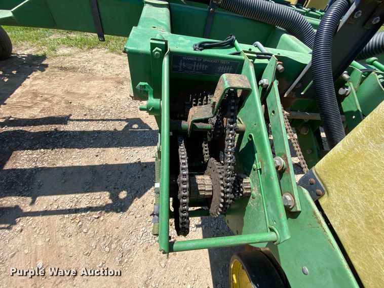 image for item HA9502 John Deere 7200 Max Emerge 2 planter