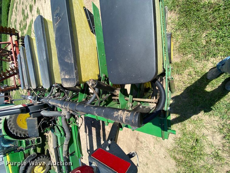 image for item HA9502 John Deere 7200 Max Emerge 2 planter