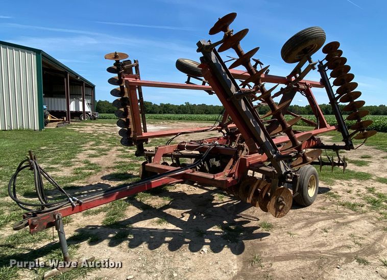 image for item HA9503 International 496 tandem disk