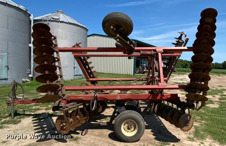 image for item HA9503 International 496 tandem disk