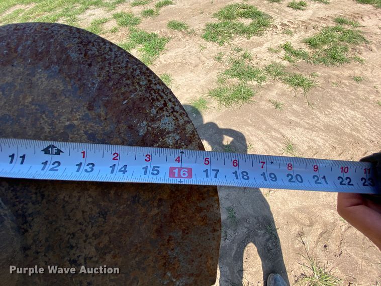 image for item HA9503 International 496 tandem disk