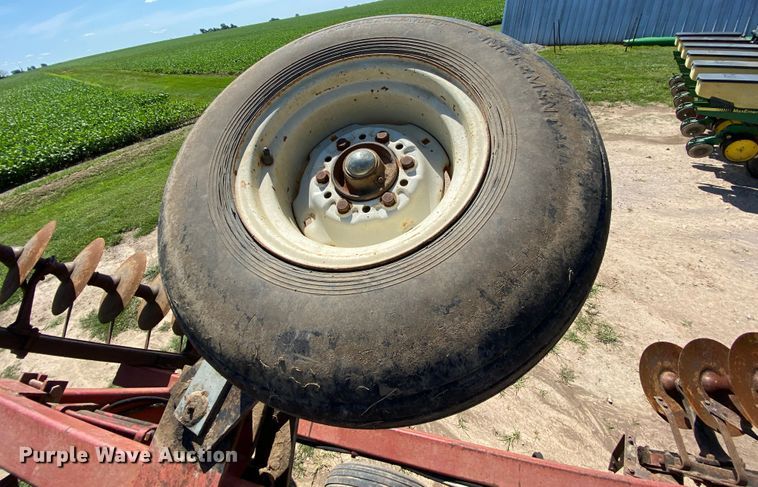 image for item HA9503 International 496 tandem disk