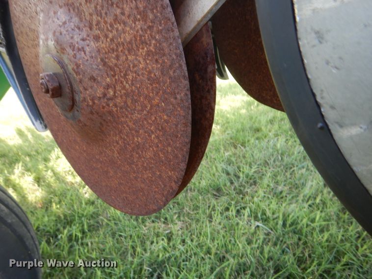 image for item HB9375 John Deere 455 grain drill