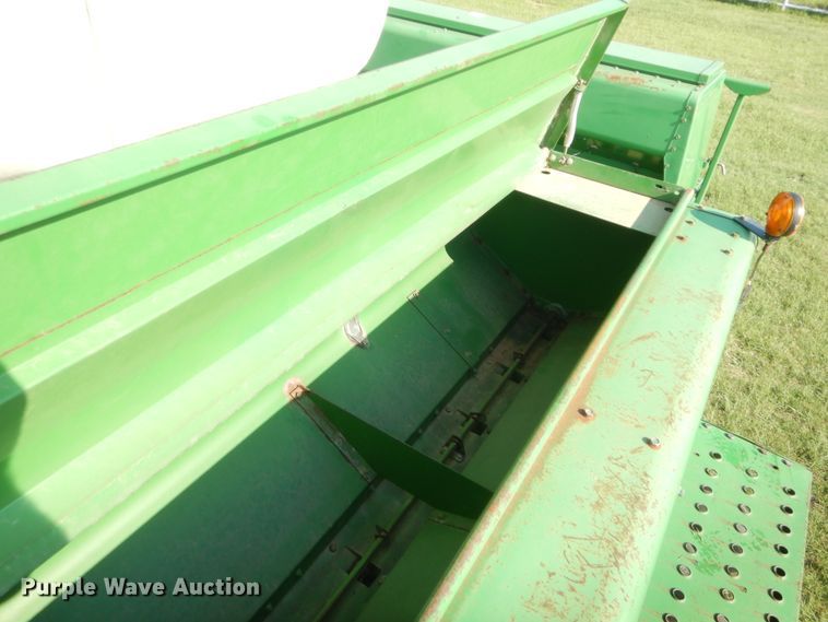image for item HB9375 John Deere 455 grain drill
