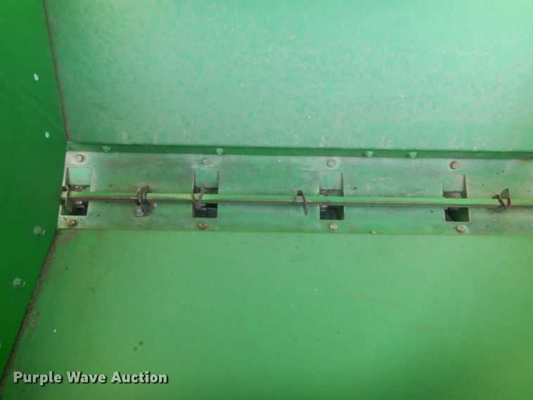 image for item HB9375 John Deere 455 grain drill