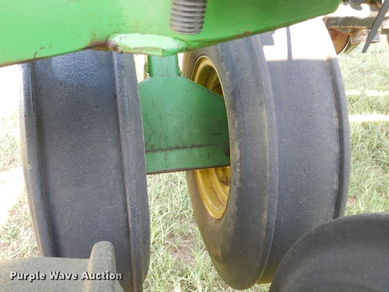 image for item HB9375 John Deere 455 grain drill