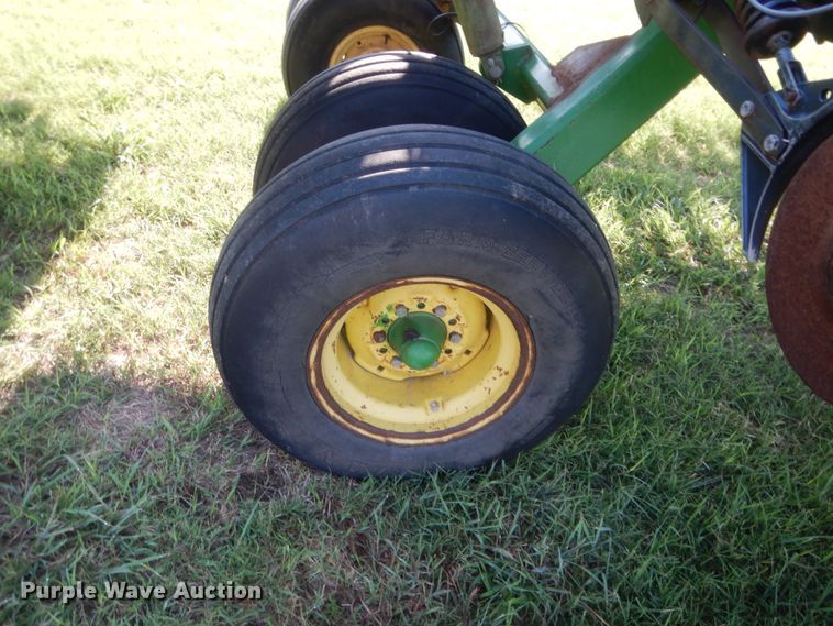 image for item HB9375 John Deere 455 grain drill