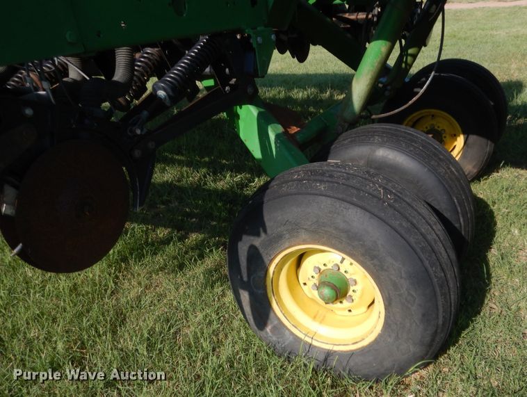 image for item HB9375 John Deere 455 grain drill