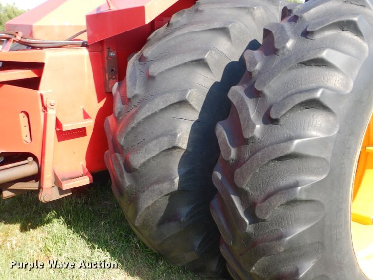 image for item HB9376 1980 Versatile 935  4WD tractor