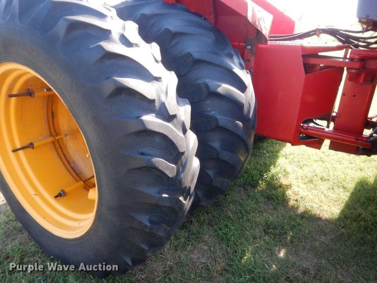 image for item HB9376 1980 Versatile 935  4WD tractor