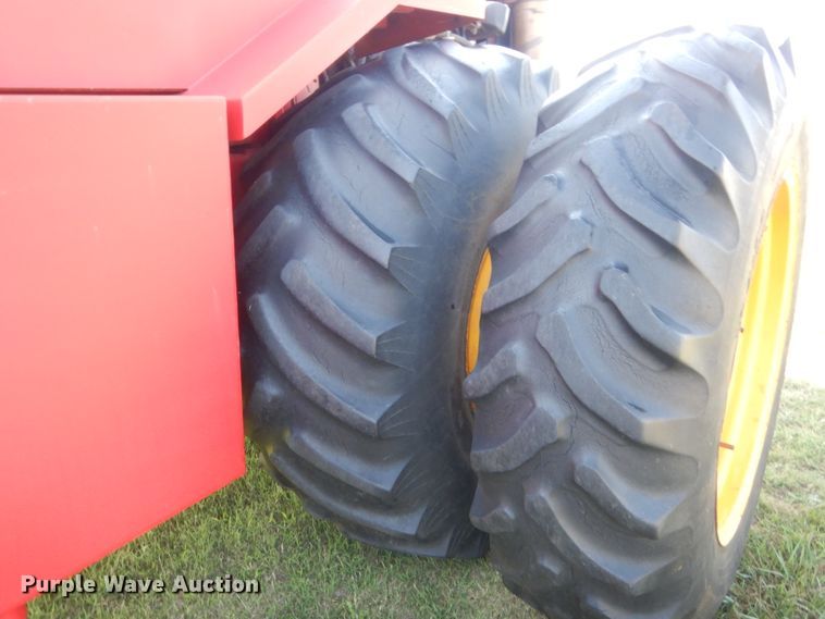 image for item HB9376 1980 Versatile 935  4WD tractor