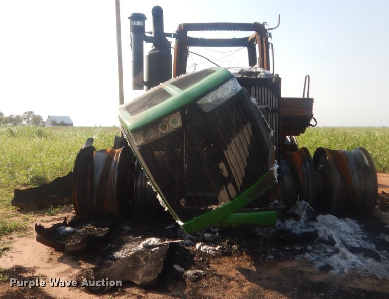 image for item HB9383 2014 John Deere  4WD tractor