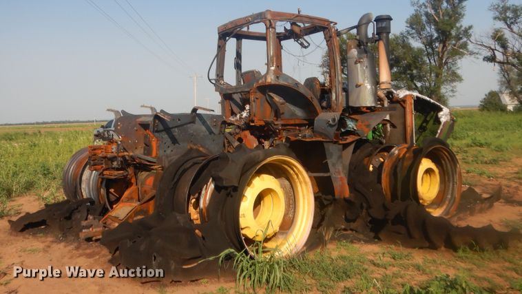 image for item HB9383 2014 John Deere  4WD tractor